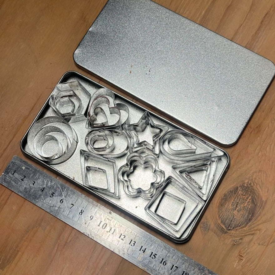 Kit com 30 Cortadores de Inox para Argila — Formatos Variados