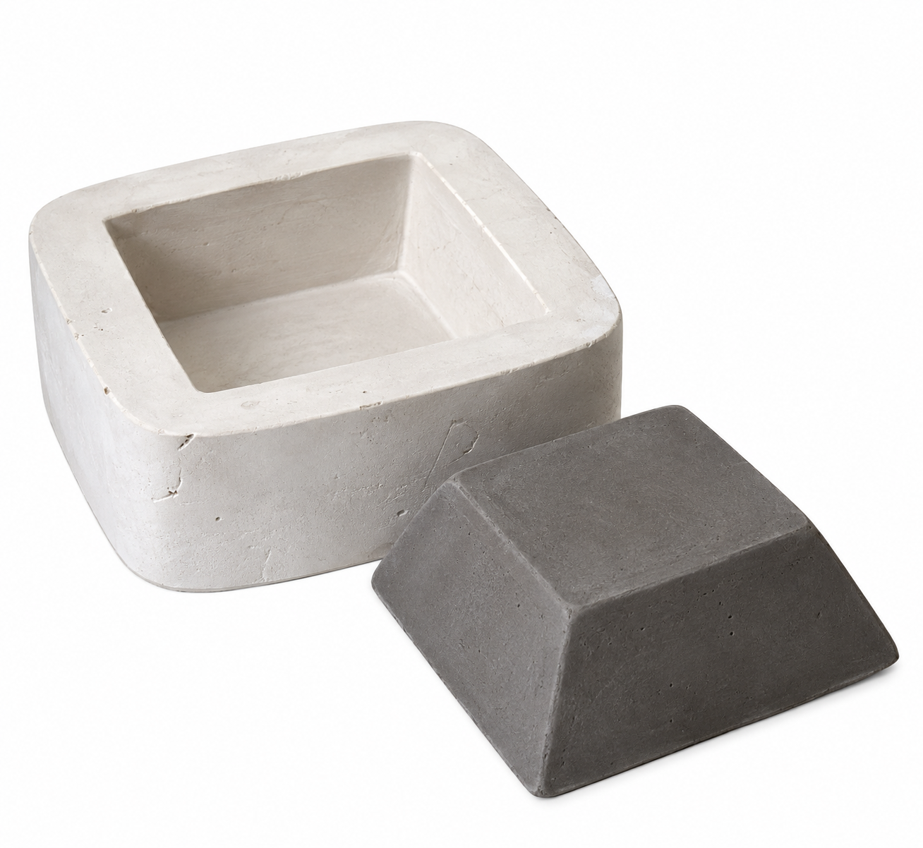 Molde em gesso no formato quadrado para molheira, no tamanho  8x8x2,5mm